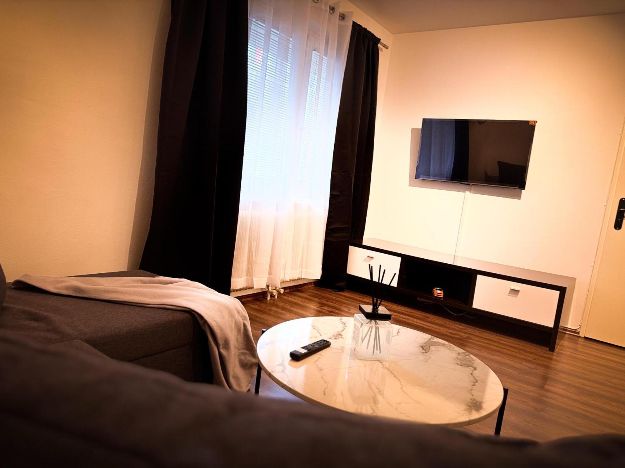 Geri's 20 Naehe Prater Appartement *